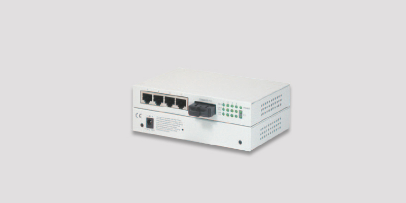 Web Smart 5 Port L2 Fast Ethernet Switch with 1 Fiber Connection
